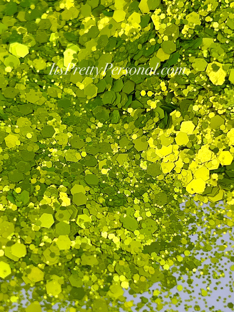 "Bright Pistachio XL”-POSH Green XL