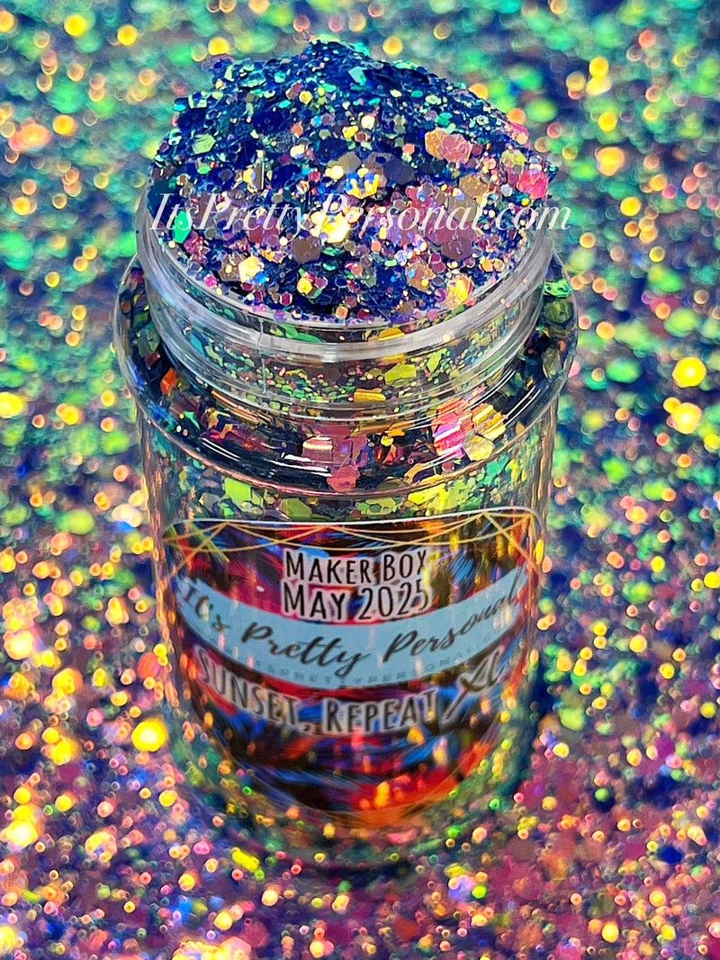 "Sunset, Repeat XL” - Maker Monthly Box Color May 2025